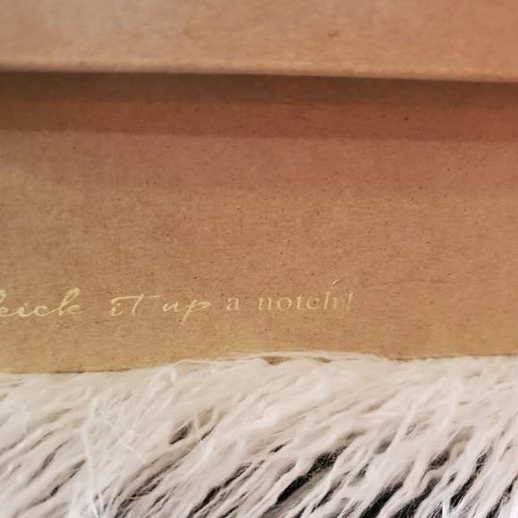 Suede ankle strap sandal - Picture 3 of 14